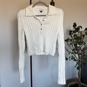 AE Fuzzy White Sweater